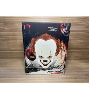 IT Pennywise Chapter Two - Paladone Halloween Mask Light New
